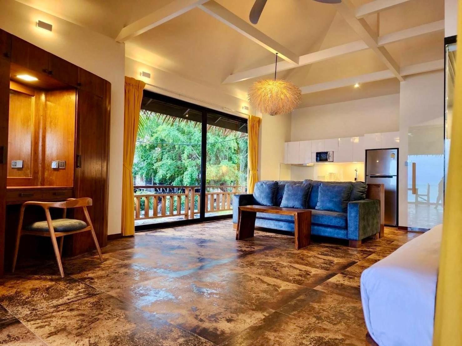 Absolute Beachfront Villas Baan Tai Extérieur photo